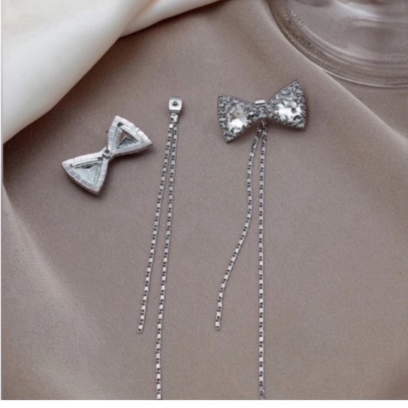 RHINESTONE BOW TASSEL DROP EARRINGS - Picture 6 of 9